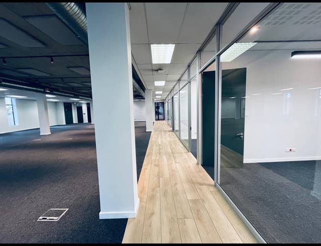 631M² OFFICE TO LET IN FOURWAYS